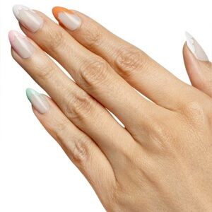 Olive & June Maximalist Instant Mani Press-On Nails - Scalloped‎ French